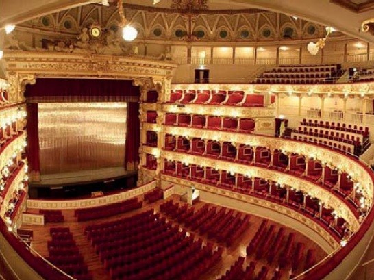Bari, il Teatro Petruzzelli